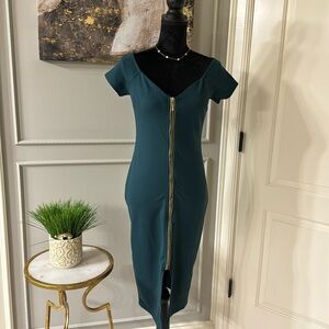 Haute monde  green dress in good condition size medium